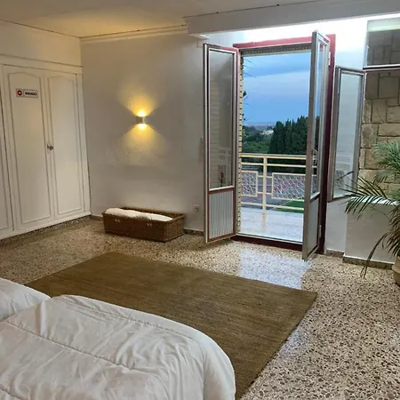 Holiday home Entrenaranjos *